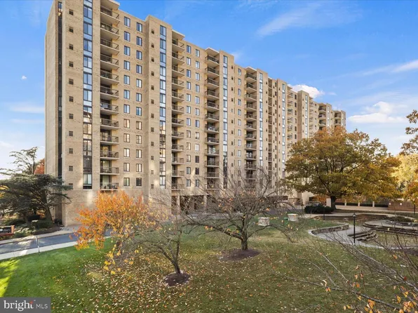 4500 S Four Mile Run Dr APT 906, Arlington, VA 22204
