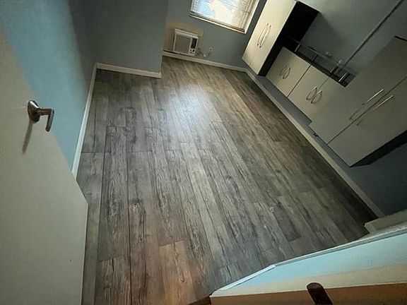 1 bedroom, new flooring.