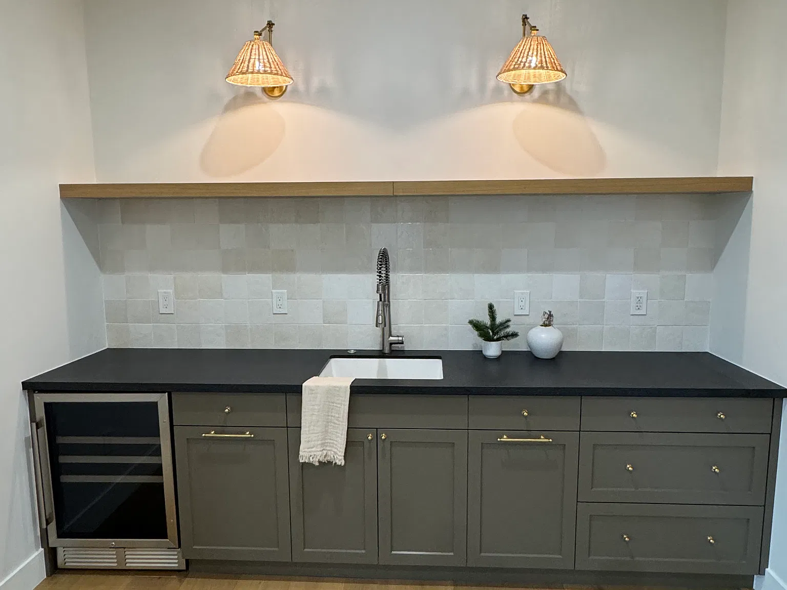 4 bed, 3.5 bath, 3069 sqft, $9,100 — Photo 4