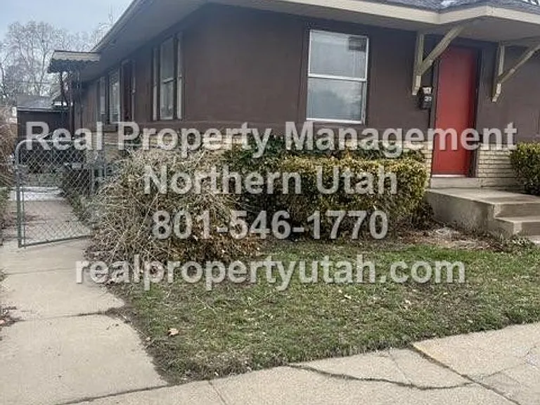 486 15th St — Photo 1