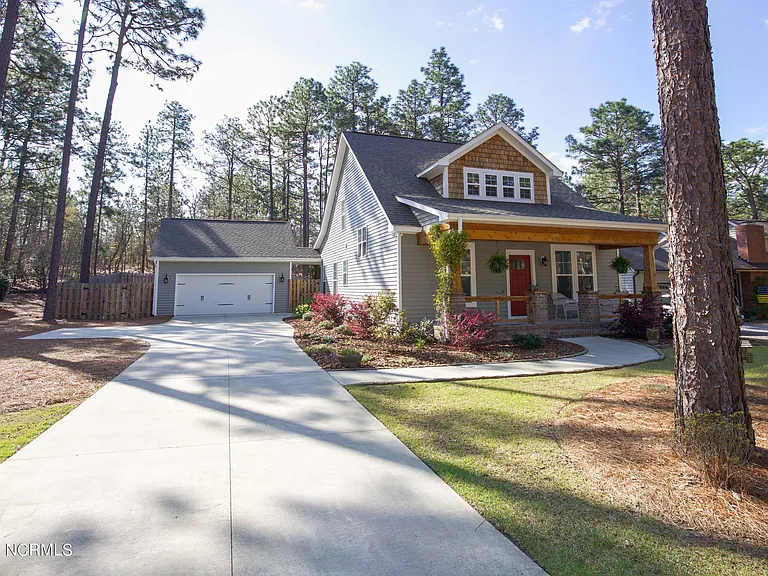 120 Lake Hills Rd — Photo 2