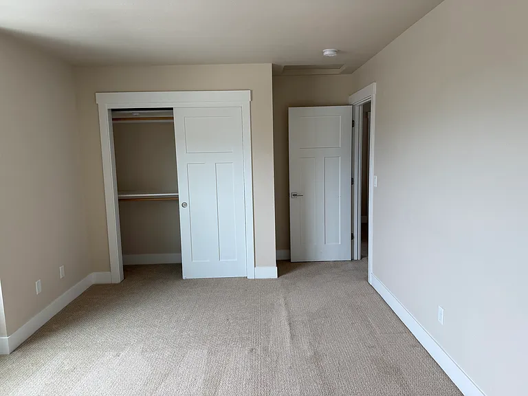 2755 SW Greens Blvd #16 — Photo 38