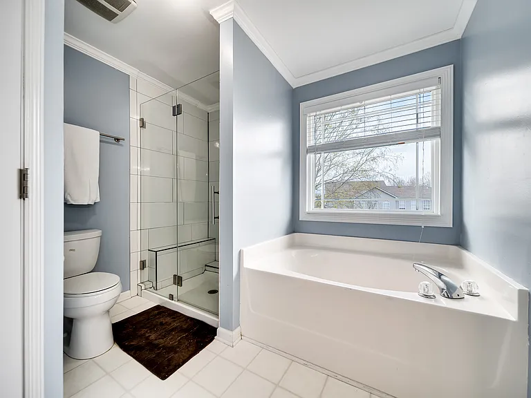 138 Grove Ln S — Photo 45