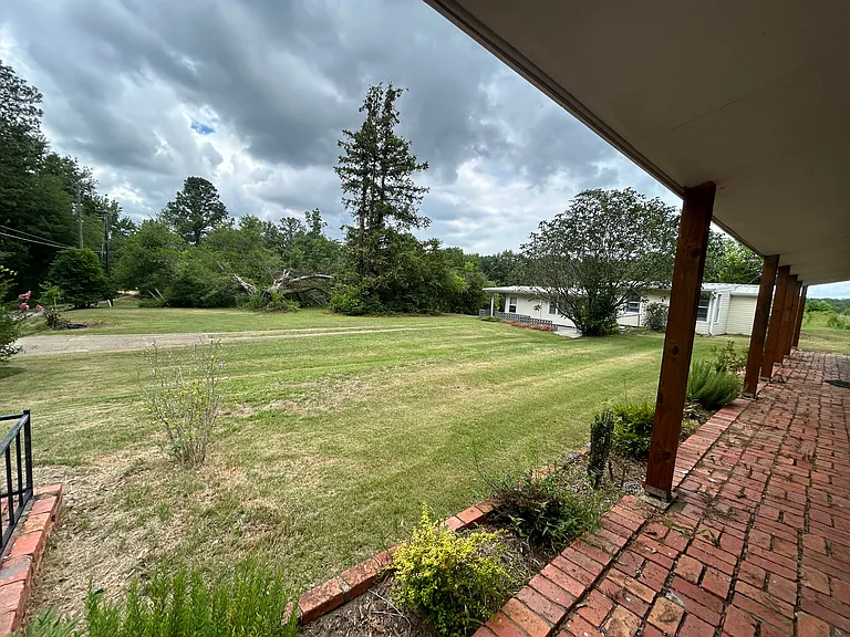 1445 Highway 31 N — Photo 5