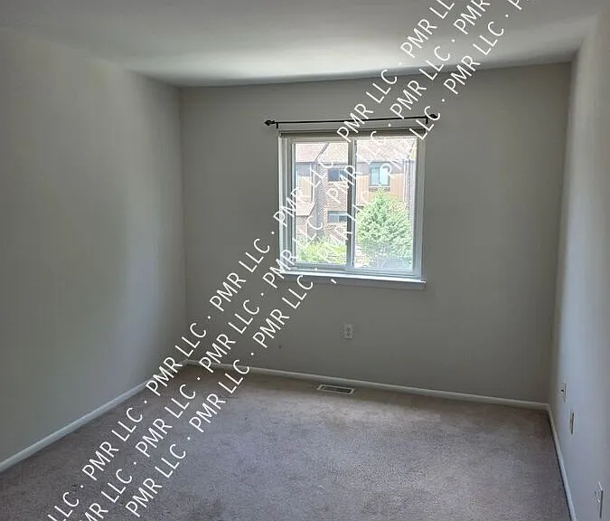 106 Sycamore Ct #1 — Photo 30