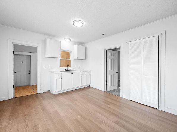 wichita-kansas-77355597 picture