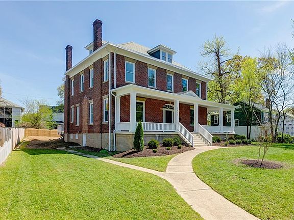 5th image of 2911 Hawthorne Ave