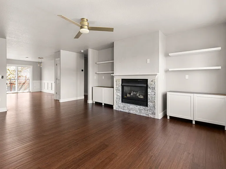 9746 SW 34th Pl #7 — Photo 1