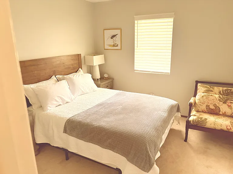 BR#1 queen bed with a closet