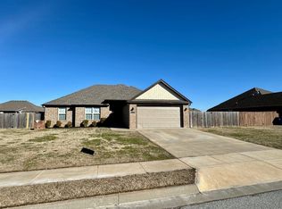 2250 Hunter Dr, Pea Ridge, AR 72751