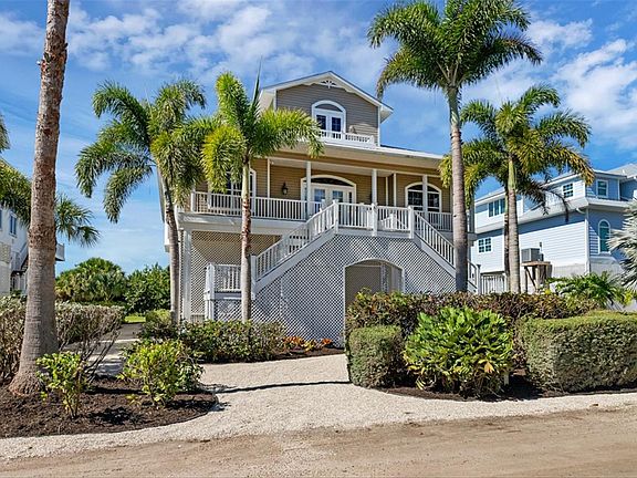 3rd image of 7060 Palm Island Dr