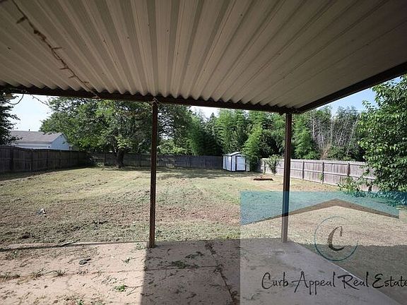 3rd image of 4004 Cobblestone Cir