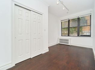 226 W 13th St #9, New York, NY 10011