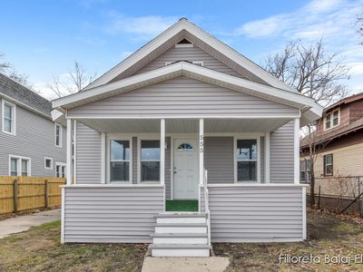 555 Oakdale St SE, Grand Rapids, MI, 49507