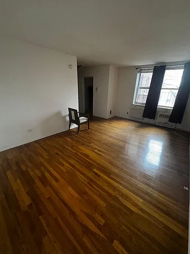 2170 University Ave #4S Photo 1