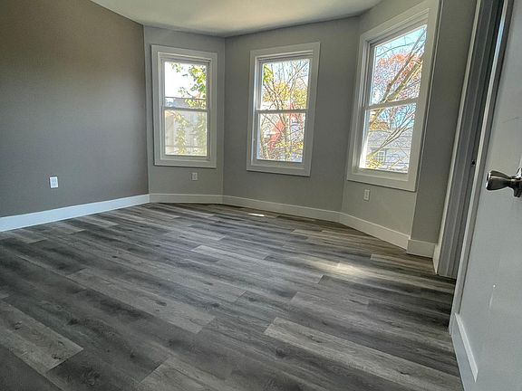5th image of 865 S 17th St #2Q