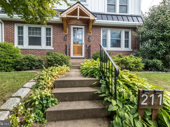 211 Lawn Ave, Sellersville, PA 18960