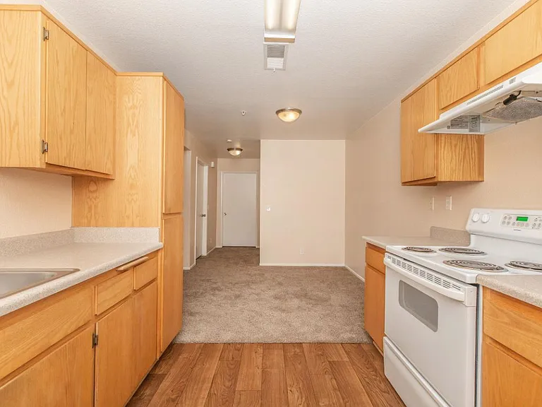 Desert Heights Apartment Homes — Photo 26