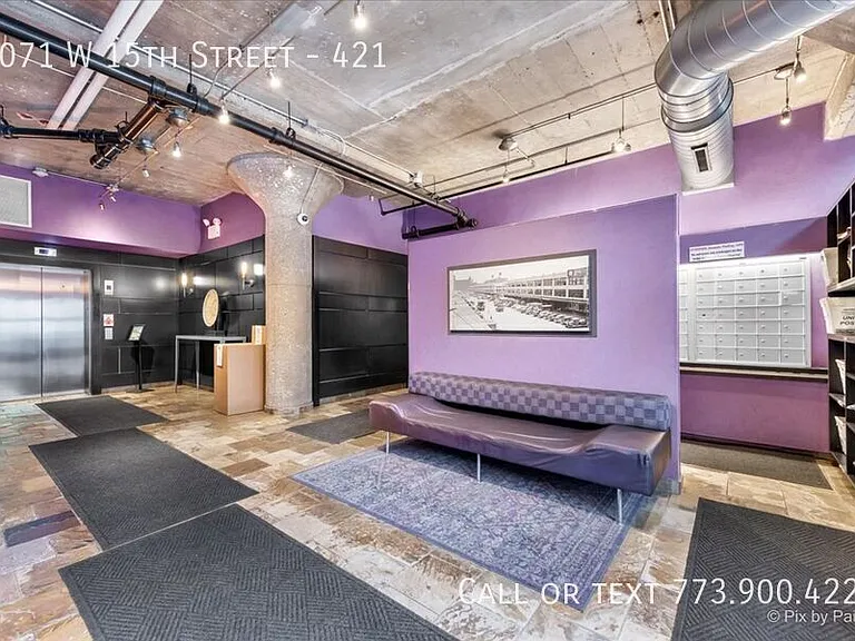 1071 W 15th St #421 — Photo 2