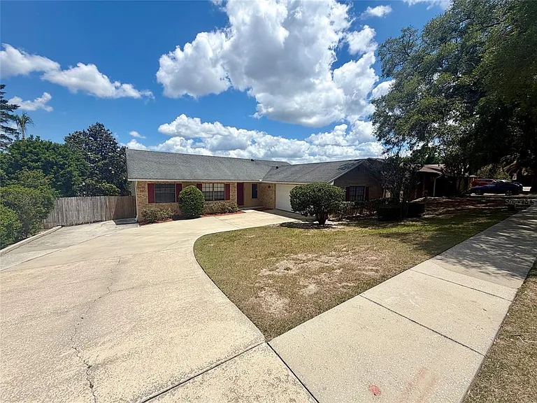 37 Hollow Branch Rd — Photo 3