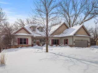 8841 Shadowood Trl, Racine, WI 53406
