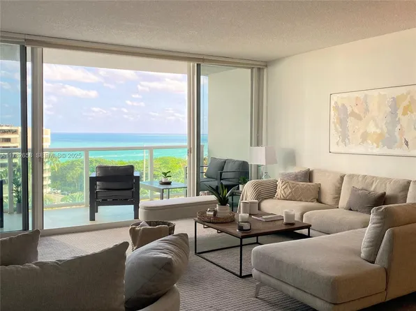100 Bayview Dr, Sunny Isles Beach, FL
