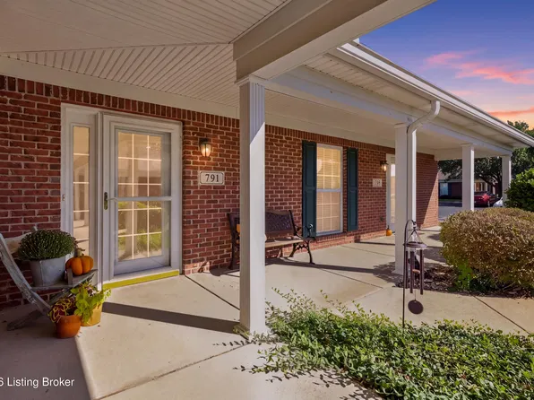 791 Garden Pointe Dr, Simpsonville, KY 40067