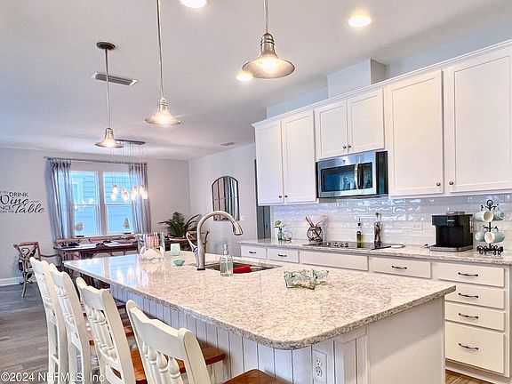 3rd image of 4066 GULFSTREAM Drive