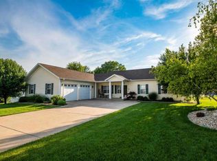 104 Thomas Ct, Washington, IL 61571