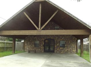 6333 Coolidge St, Groves, TX 77619