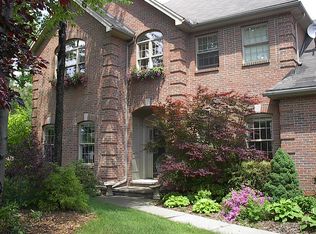 11 Bradhaven Rd, Slingerlands, NY 12159