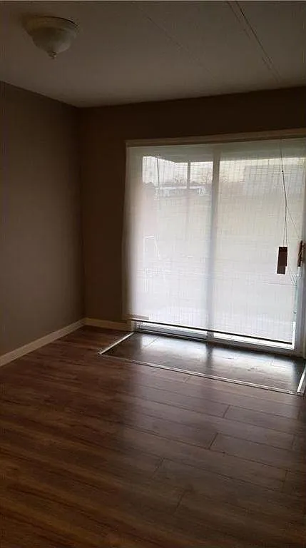 3 bed, 1820 sqft, $1,700 — Photo 2