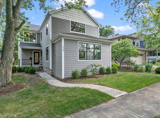 220 Spring Ave, Naperville, IL 60540
