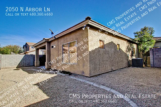 2050 N Arbor Ln — Photo 15