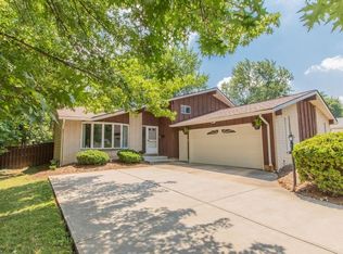 7653 Trenton Trl, Middleburg Heights, OH