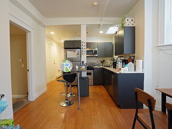 5th image of 11 Griggs St #B