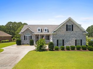 1086 Meadowlands Trl NW, Calabash, NC 28467