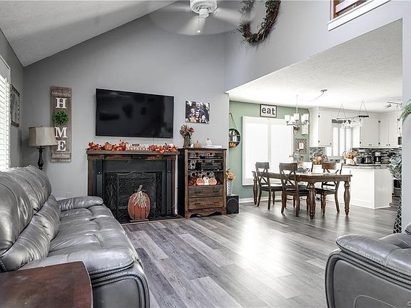 5th image of 7228 Snaffle Ln