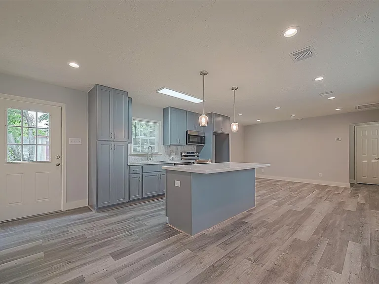 4417 Knoxville St — Photo 20