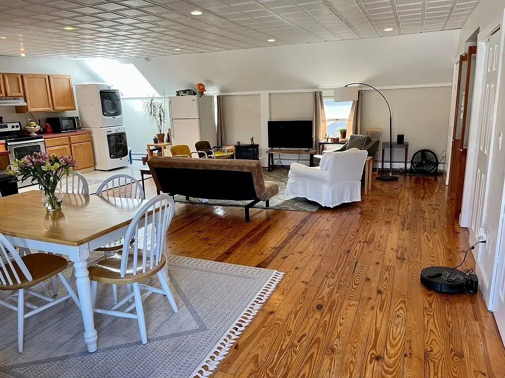2 bed, 1100 sqft, $2,800 — Photo 4