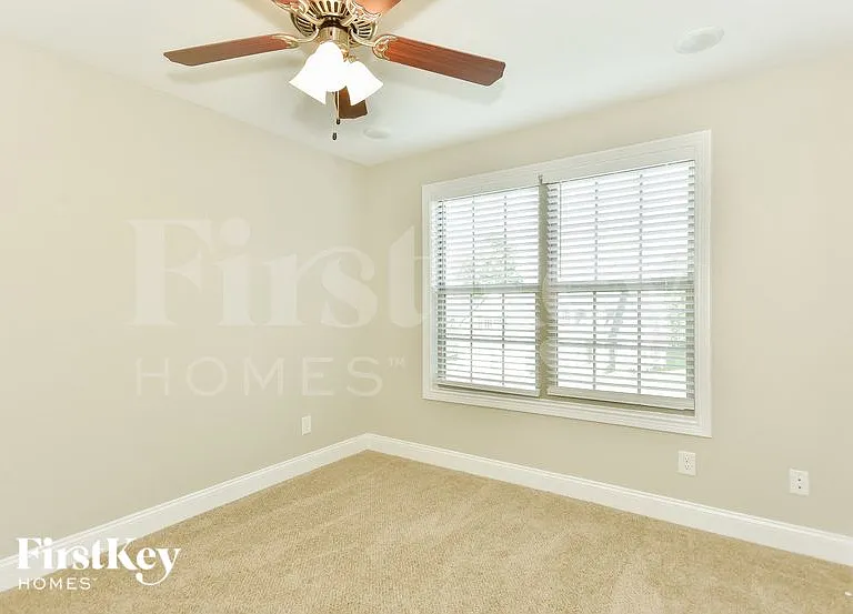 3352 Melissa Ln — Photo 9