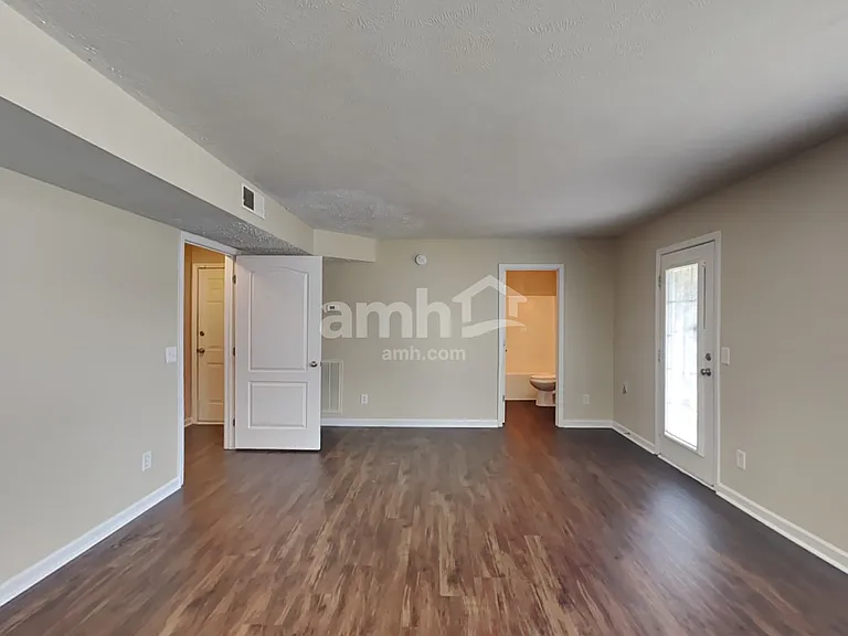 733 Clear Cir — Photo 6
