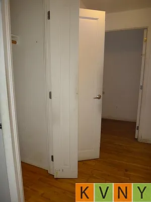 Rented by KVNY Soho | media 12