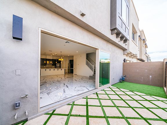 3rd image of 7354 E Casitas Del Rio Dr