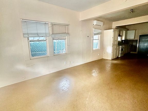 4th image of 1319 LEAL ST