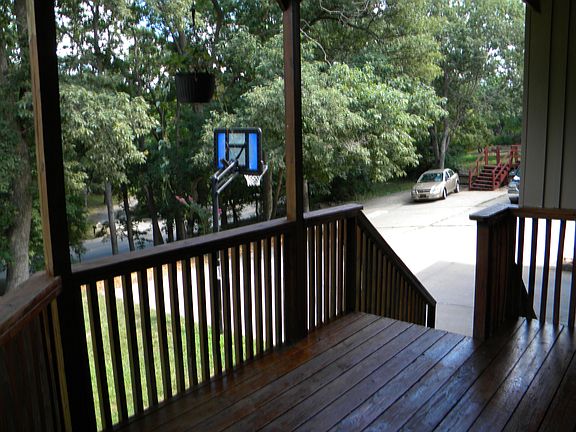 3rd image of 648 Sheidley Ave