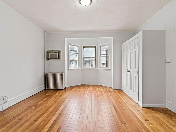 4th image of 420 Cleveland Ave #1