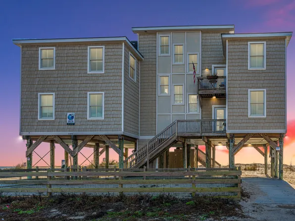 108 Palmetto Blvd, Edisto Island, SC 29438