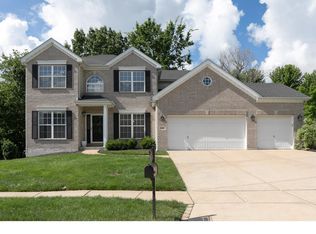 906 Zimmerman Trails Ct, Fenton, MO