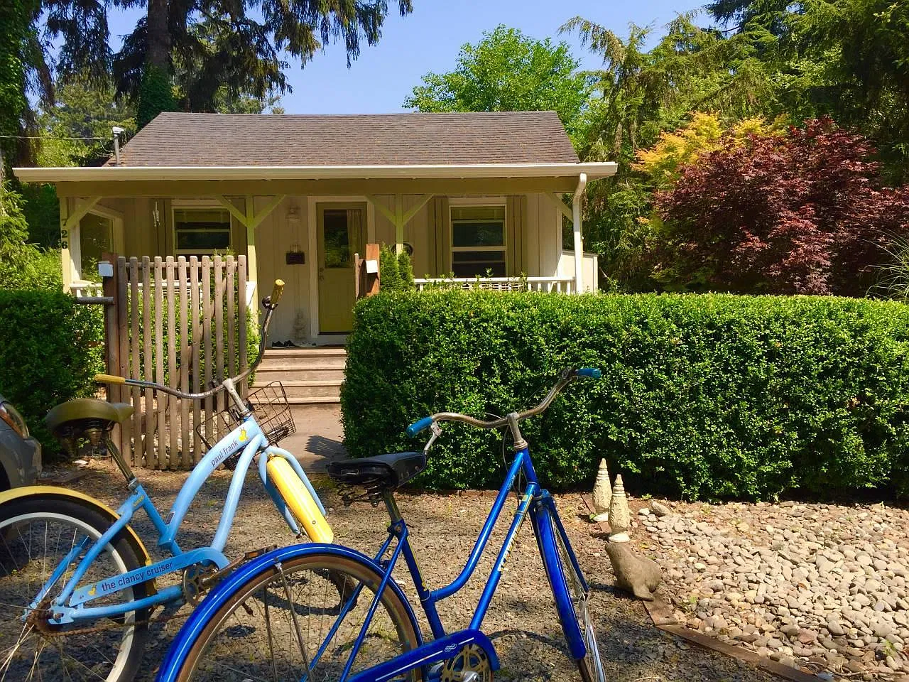 1 bed, 1.5 bath, 750 sqft, $2,000 — Photo 1